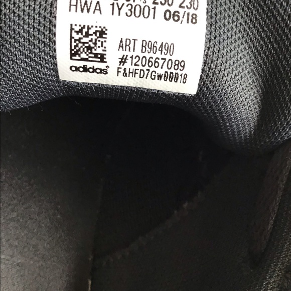 Light Pink Adidas Size 6 - Picture 5 of 6